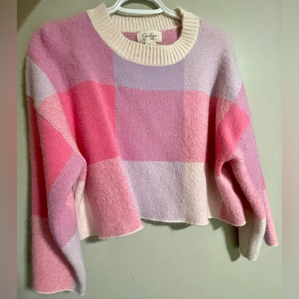Spring Sweater - Picture 2 of 3